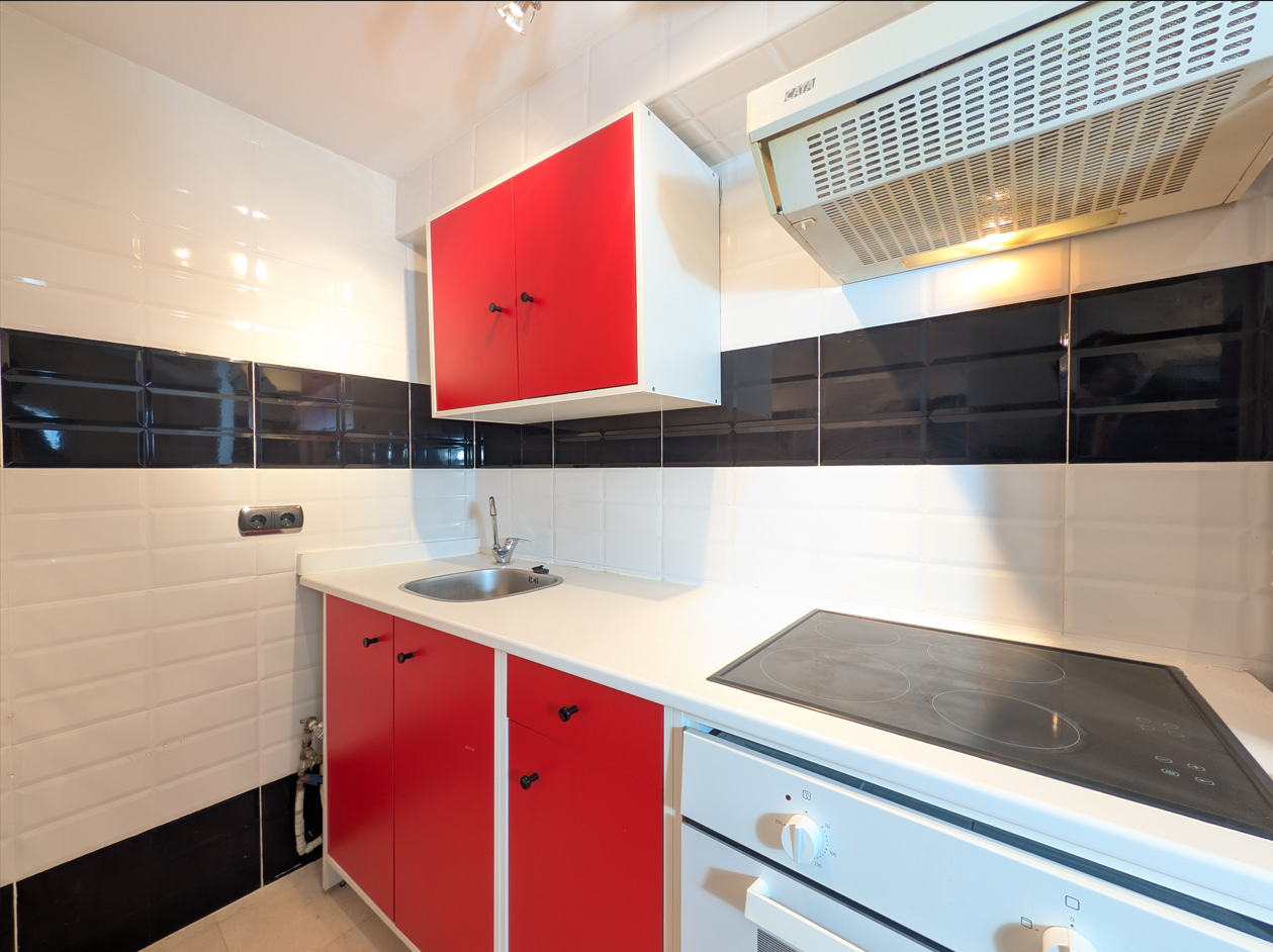 Local habilitado como vivienda  en Rodrigo Díaz de Vivar 3