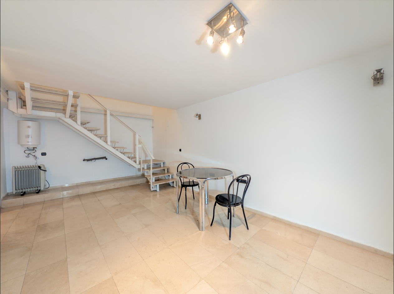 Local habilitado como vivienda en Rodrigo Díaz de Vivar